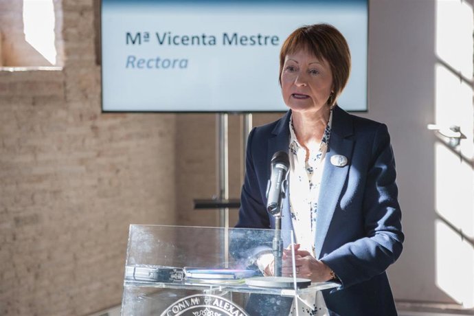 Rectora de la Universitat de Valncia (UV), Mavi Mestre