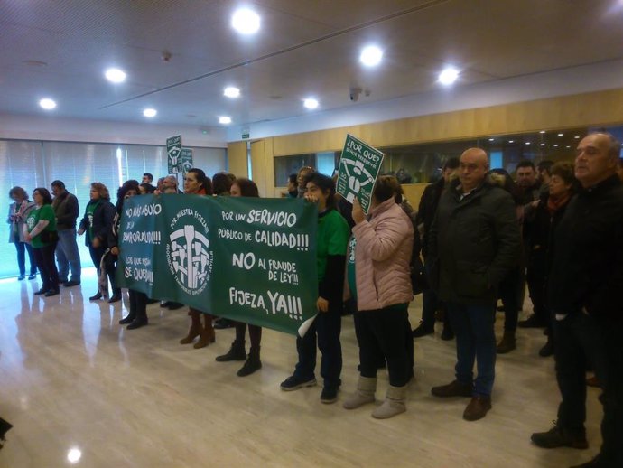 Protesta de los interinos de la Diputación de Sevilla