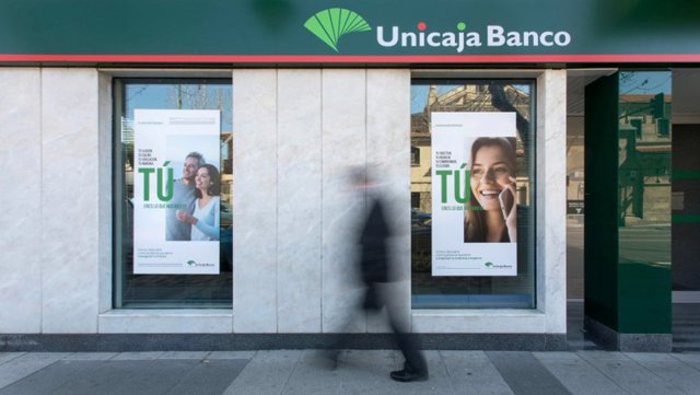 El nuevo plan estratégico de Unicaja contempla el cierre de 100 ...
