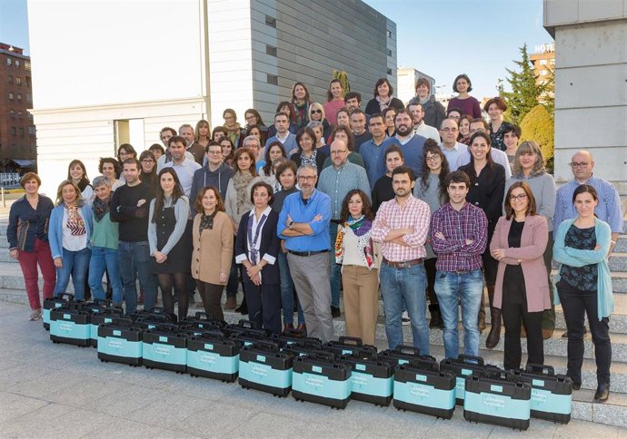 Acto de entrega de las maletas.