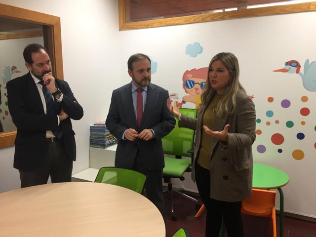 Visita a la sala Gesell para víctimas vulnerables