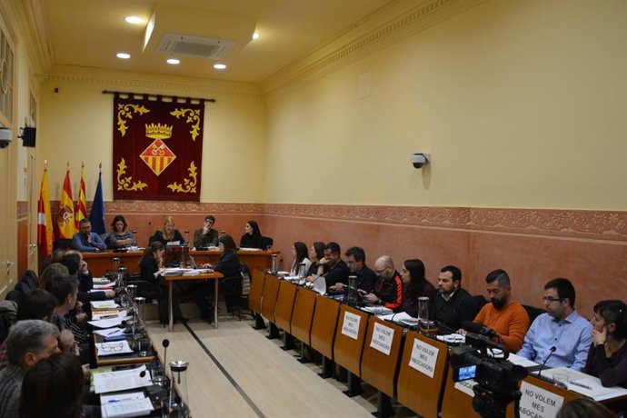 Pleno del Ayuntamiento de Rubí (Barcelona).