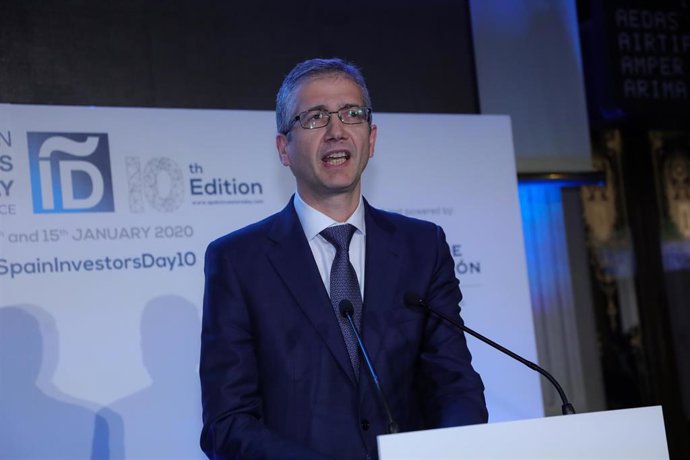 El gobernador del Banco de España, Pablo Hernández de Cos, interviene en la primera jornada de la X edición del 'Spain Investors Day' en el Palacio de la Bolsa de Madrid el 14 de enero de 2020.