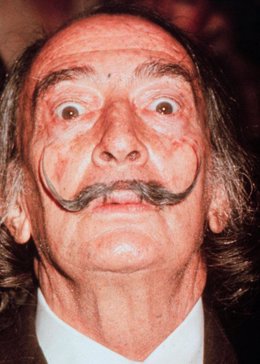 El pintor catal Salvador Dalí