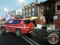 Cortada al tráfico la N-611 en Igollo por un incendio en una zapatería