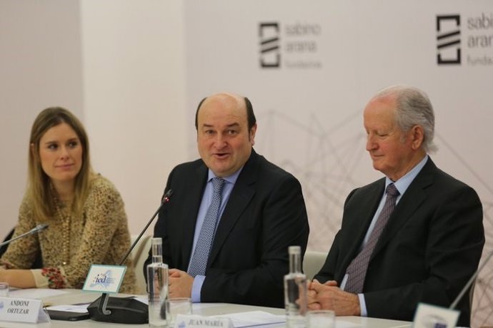 El presidente del PNV, Andoni Ortuzar, en un seminario en la Fundación Sabino Arana.
