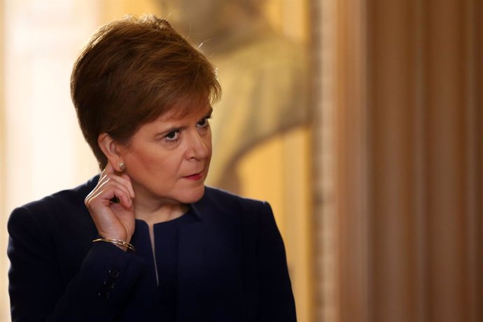 R.Unido.- Sturgeon aboga por buscar sin "atajos" un nuevo referéndum en Escocia: