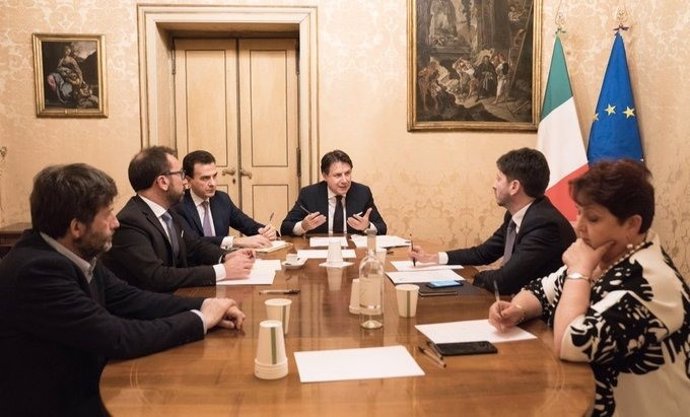 El primer ministre d'Itlia, Giuseppe Conte, en una reunió del Govern itali