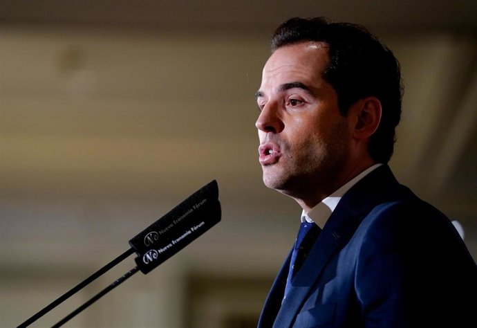 Aguado defiende la libertad educativa frente a los partidos que están "en la lucha" por imponer