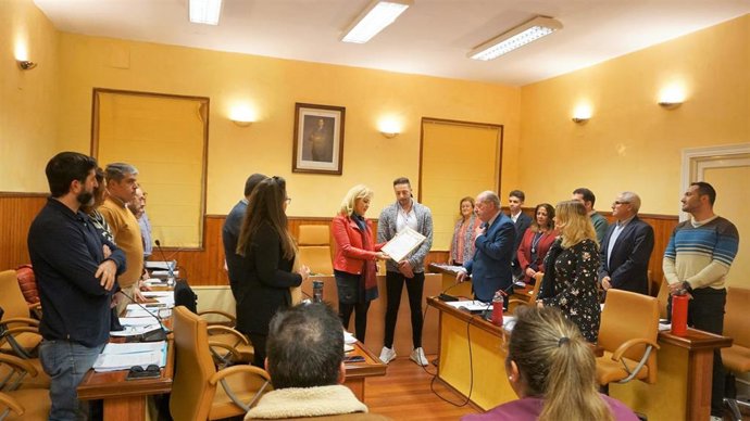 Reconocimiento institucional a Jesús Ruiz Prieto en el Pleno municipal del Ayuntamiento de Castilleja de la Cuesta (Sevilla)