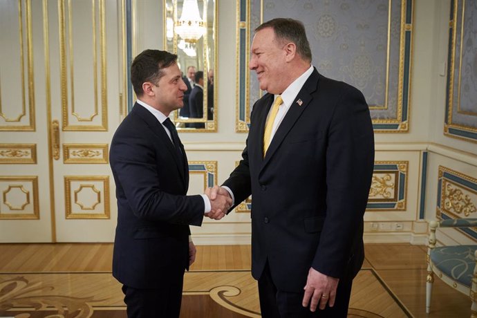 EEUU/Ucrania.- Pompeo subraya ante Zelenski que el compromiso de EEUU con Ucrani