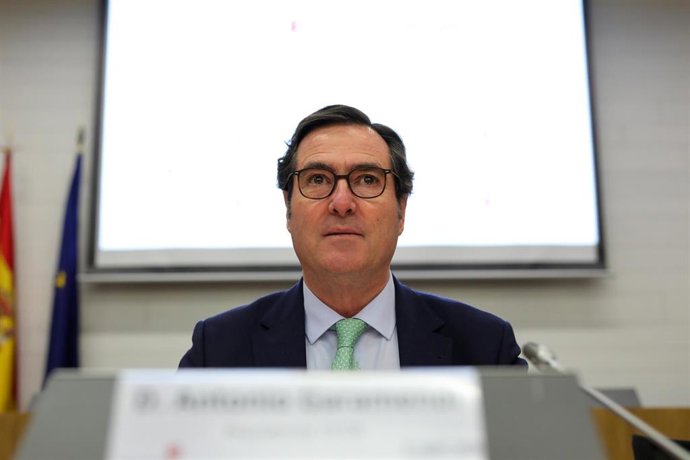El presidente de la CEOE, Antonio Garamendi, durante su intervención en la inauguración de la I Jornada de Conciliación Registral y Mediación en la sede de la CEOE, en Madrid (España), a 16 de enero de 2020.