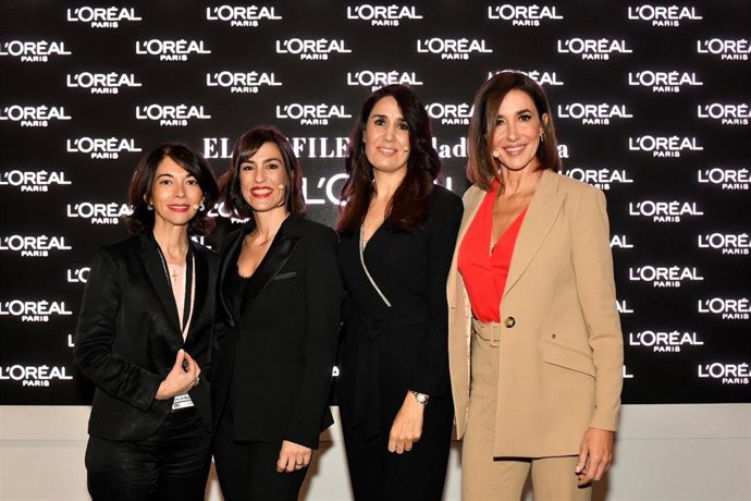 Nuria de Miguel (Directora de la MBFWM), Esther García (Directora de LOréal Paris), Estefanía Yáguz (Directora de Consumer Insights de LOréal España) y Elsa Anka (Modelo y presentadora)