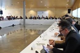 Agua.- Arroyo califica de "éxito" la I Mesa Regional y confía en que en marzo se