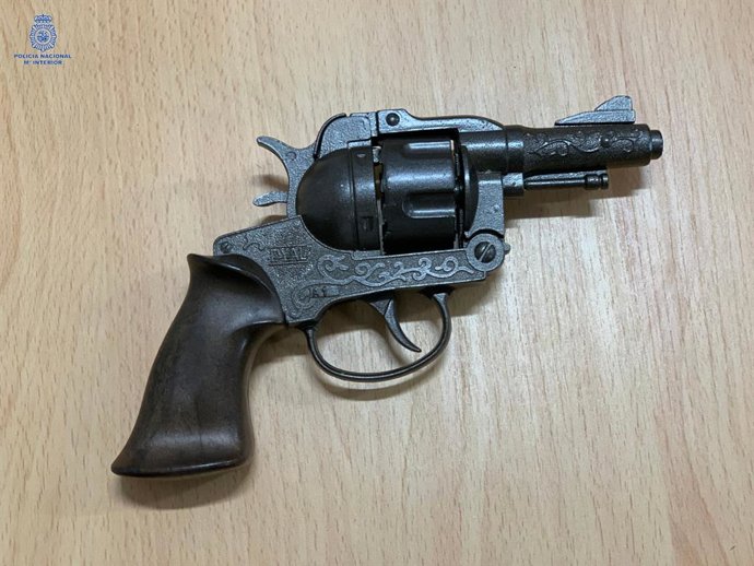 Arma tipo revólver utilizada en una tentativa de robo con intimidación en Palma.