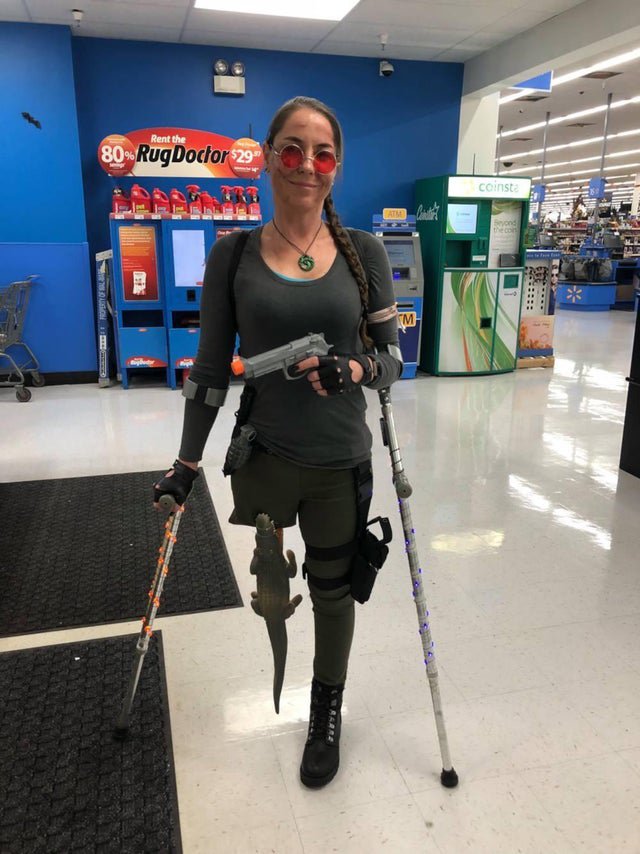 Reddit - disfraz lara croft