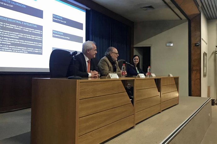Jornadas de formación para directivos del Servicio Andaluz de Salud (SAS) en el Hospital Regional.