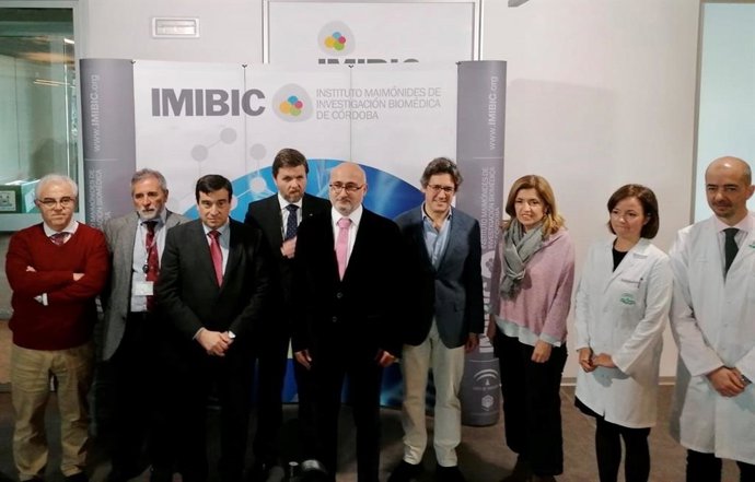 Autoridades de la II Jornadas de Investigación Clínica dirigida a pacientes