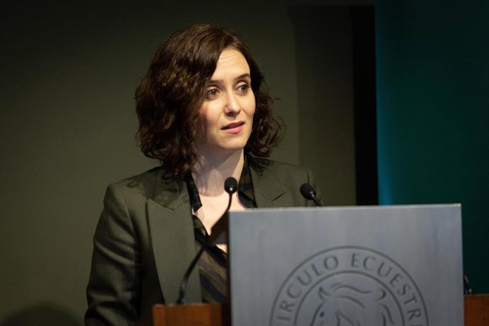 La presidenta de la Comunidad de Madrid, Isabel Díaz Ayuso, durante su intervención en una conferencia-almuerzo en el Círculo Ecuestre de Barcelona, en Barcelona/Catalunya (España), a 31 de enero de 2020.