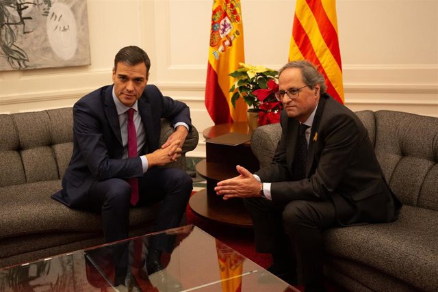 El presidente del Gobierno, Pedro Sánchez, y el presidente de la Generalitat, Quim Torra, en su anterior reunión en el Palacio de Pedralbes.
