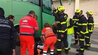 Atropellada una mujer por un autobús cuando iba en patinete por el carril bici en Cádiz