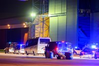 Los españoles repatriados desde Wuhan llegan al Gómez Ulla, donde permanecerán 14 días en cuarentena