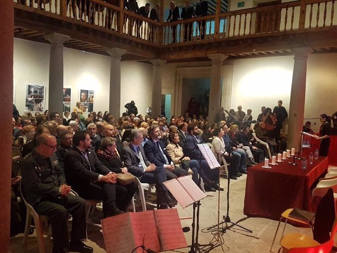La superviviente Ita Bartuv participa en el homenaje de Ávila a las víctimas del holocausto