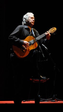 Paco Ibáñez.