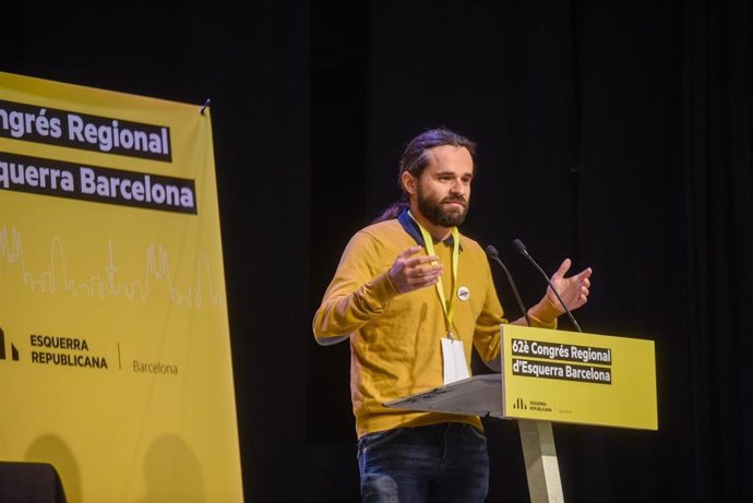 El diputat d'ERC al Congrés dels Diputats i recentment elegit president d'ERC-Barcelona, Gerard Gómez del Moral, davant el 62 Congrés Regional d'ERC Barcelona.
