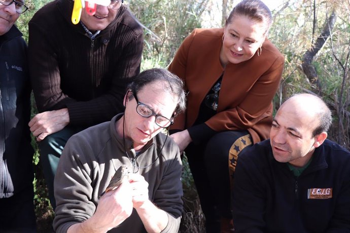 Crespo anuncia un estudio sobre el estado de los humedales andaluces para lo que