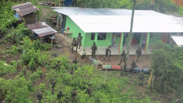 Imagen de enfrentamientos entre campesinos y el Ejército en Colombia. 