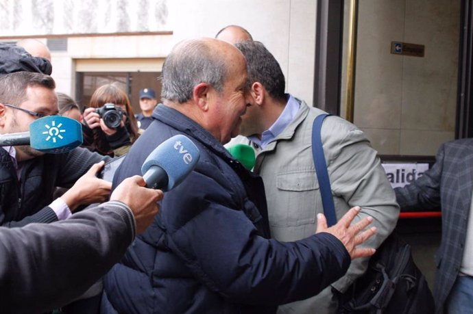 El exalcalde de Granada José Torres Hurtado a su llegada a los juzgados