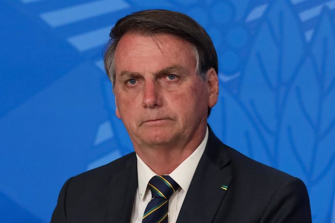 Brasil.- Un exministro de Bolsonaro carga contra la "escoria de la política" que