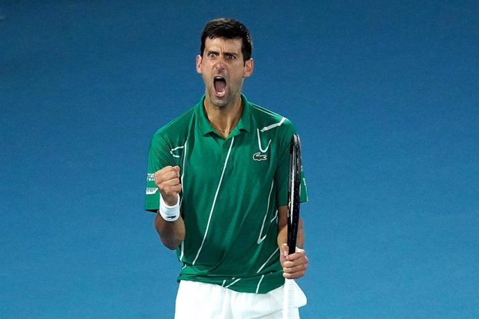 Novak Djokovic celebra un punt en la final de l'Open d'Austrlia 2020.