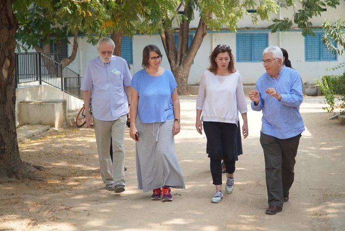 La presidenta del Govern, Francina Armengol, visita un centro hospitalario para enfermos de VIH financiado con fondos de cooperación del Govern