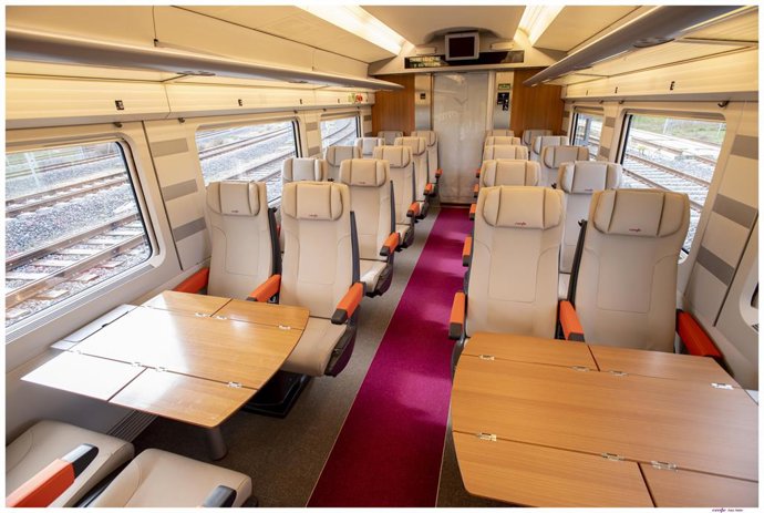 Interior de l'AVLO, el tren AVE 'low-cost' de Renfe