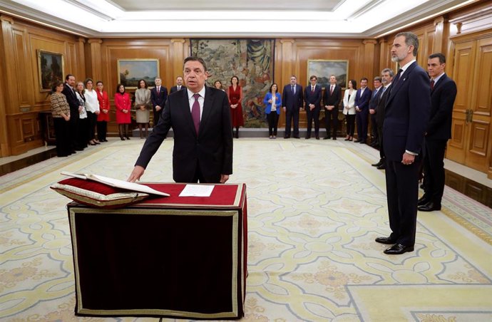 Unión de Uniones pide a Luis Planas que lleve la democracia al campo