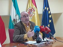 El secretario de Política Sindical, Salud Laboral y Medio Ambiente de UGT Andalucía, Juan Carlos Hidalgo, en rueda de prensa