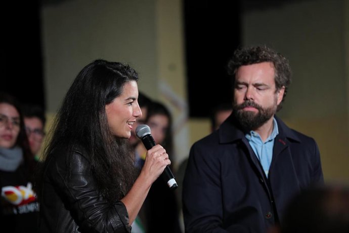La portavoz de Vox en la Asamblea de Madrid, Rocío Monasterio, y el portavoz de Vox en el Congreso, Iván Espinosa de los Monteros