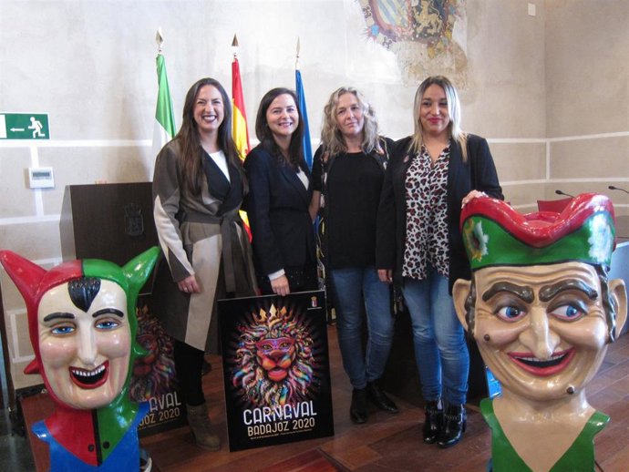 Presentación pregoneras del Carnaval de Badajoz