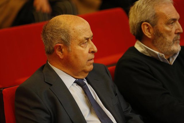 José Torres Hurtado, en el banquillo por el caso Serrallo, junto a Manuel Lorente, otro de los acusados