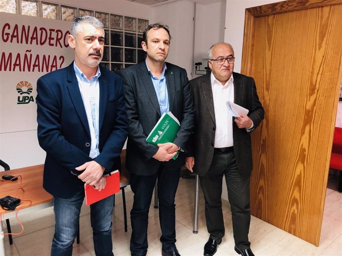 Marcos Alarcón, Alfonso Gálvez Caravaca y Miguel Padilla, de UPA, Asaja-Murcia y COAG