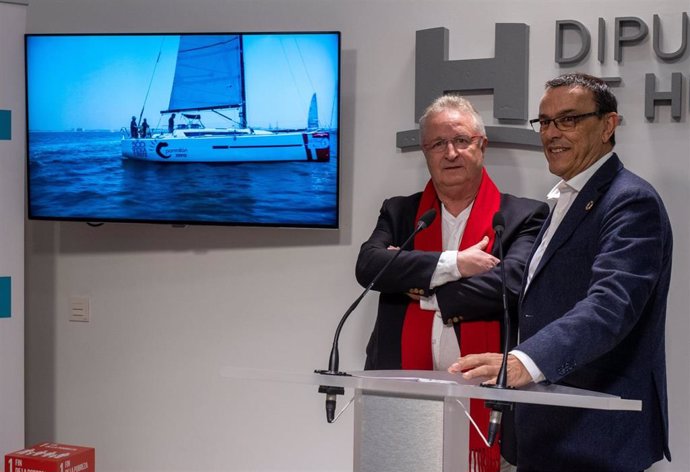 El presidente de la Diputación, Ignacio Caraballo, presenta la Regata Oceánica 'América, a la estela de Colón'. 