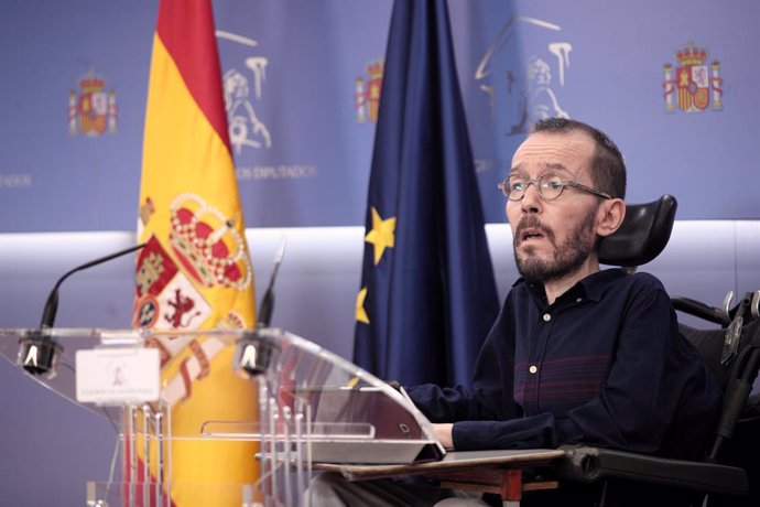 El portavoz de Unidas Podemos en el Congreso, Pablo Echenique, en ruda de prensa tras la Junta de Portavoces del Congreso de los Diputados, en Madrid (España), a 15 de enero de 2020.