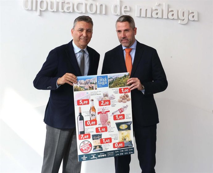 Sergio Cuberos, presidente de la cadena de supermercados Maskom, junto al vicepresidente primero de la Diputación, Juan Carlos Maldonado, presentan una campaña de promoción de Sabor a Málaga