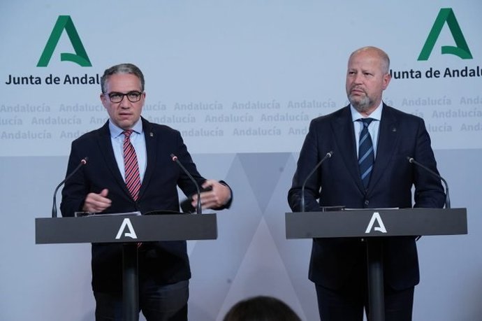 Elías Bendodo y Javier Imbroda, este lunes