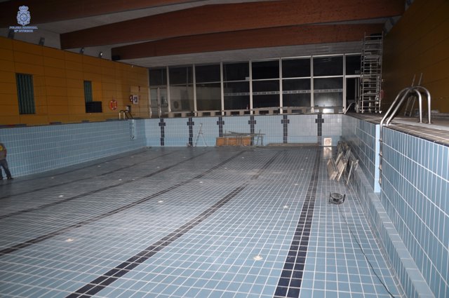 Foto de la piscina municipal de Son Roca, tras el accidente.