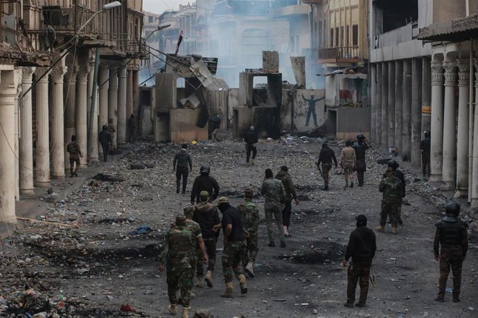 Enfrentamientos entre manifestantes y fuerzas de seguridad durante una manifestación en Irak