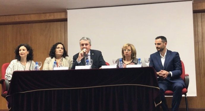 Inauguración de las jornadas sobre salud y ciencia en Vera (Almería)