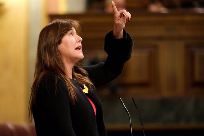 La portaveu del Grup Plural i de JxCat al Congrés dels Diputats, Laura Borrs, intervé a la cambra baixa en la primera sessió del debat d'investidura del candidat socialista a la Presidncia en la XIV legislatura a Madrid